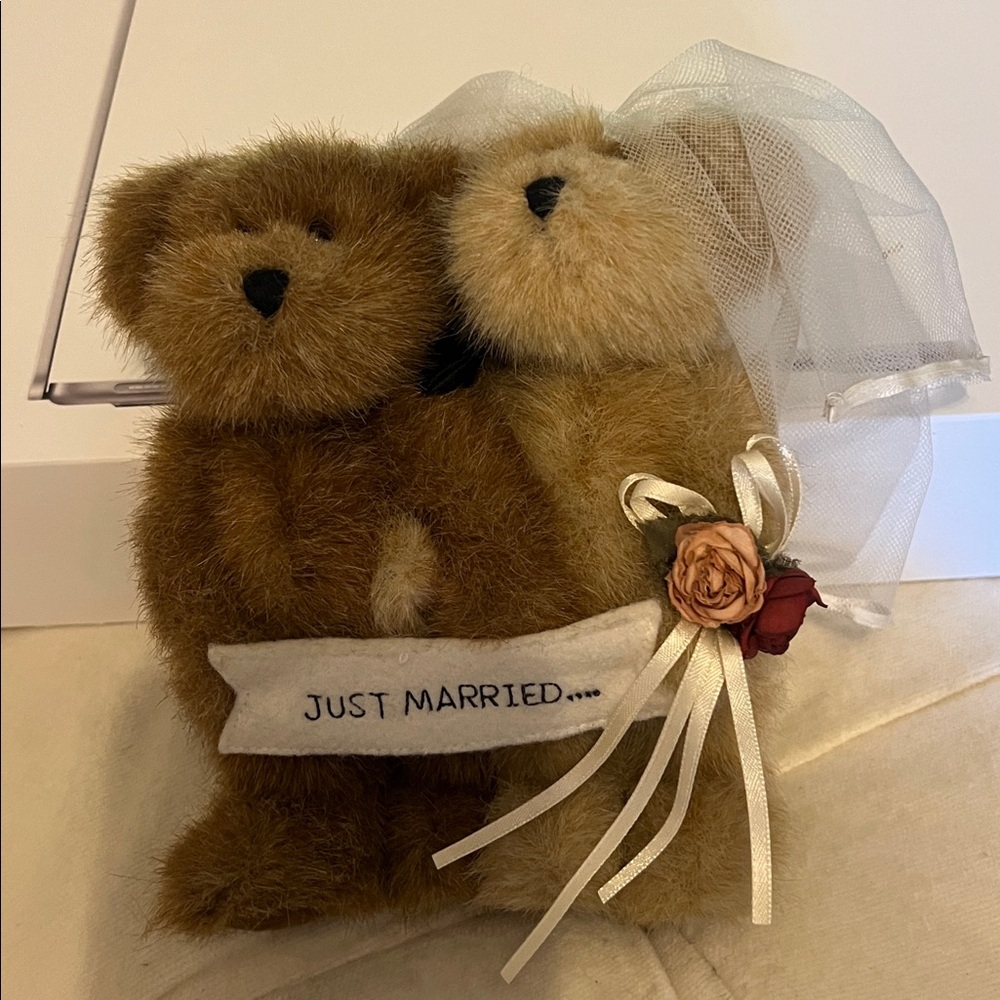 Boyd’s Bears Just Married Teddy Bear Couple
